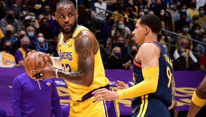  VAR争议判罚引众怒，英超裁判组遭抨击  