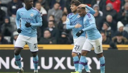  狼队韧性十足逼平曼城，防守反击成典范  