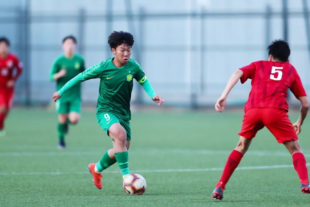  阿森纳青训小将首秀破门，一战成名  