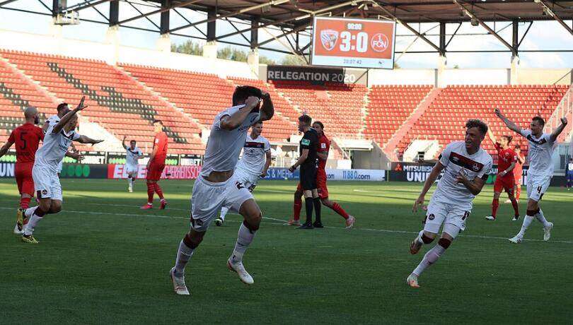  奥格斯堡补时绝杀惊险，保级路上拿下宝贵三分